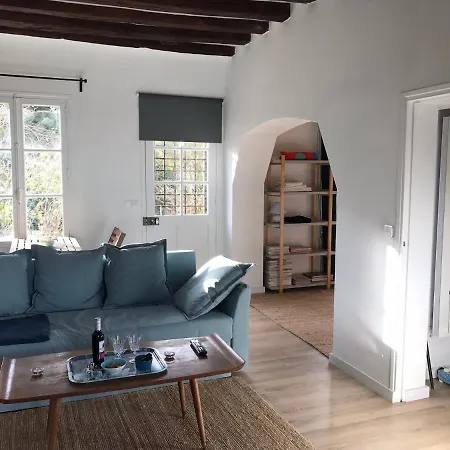 Authentique Maison Au Milieu De Son Grand Jardin